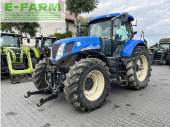 Traktor NEW HOLLAND T7000