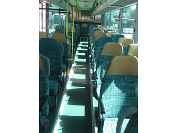 Bus pinggiran kota MERCEDES-BENZ Integro: gambar 1
