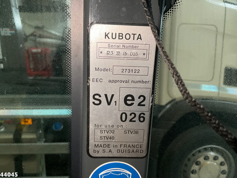 Penyapu jalan Kubota STV 40 4WD Wegdekreiniger: gambar 20