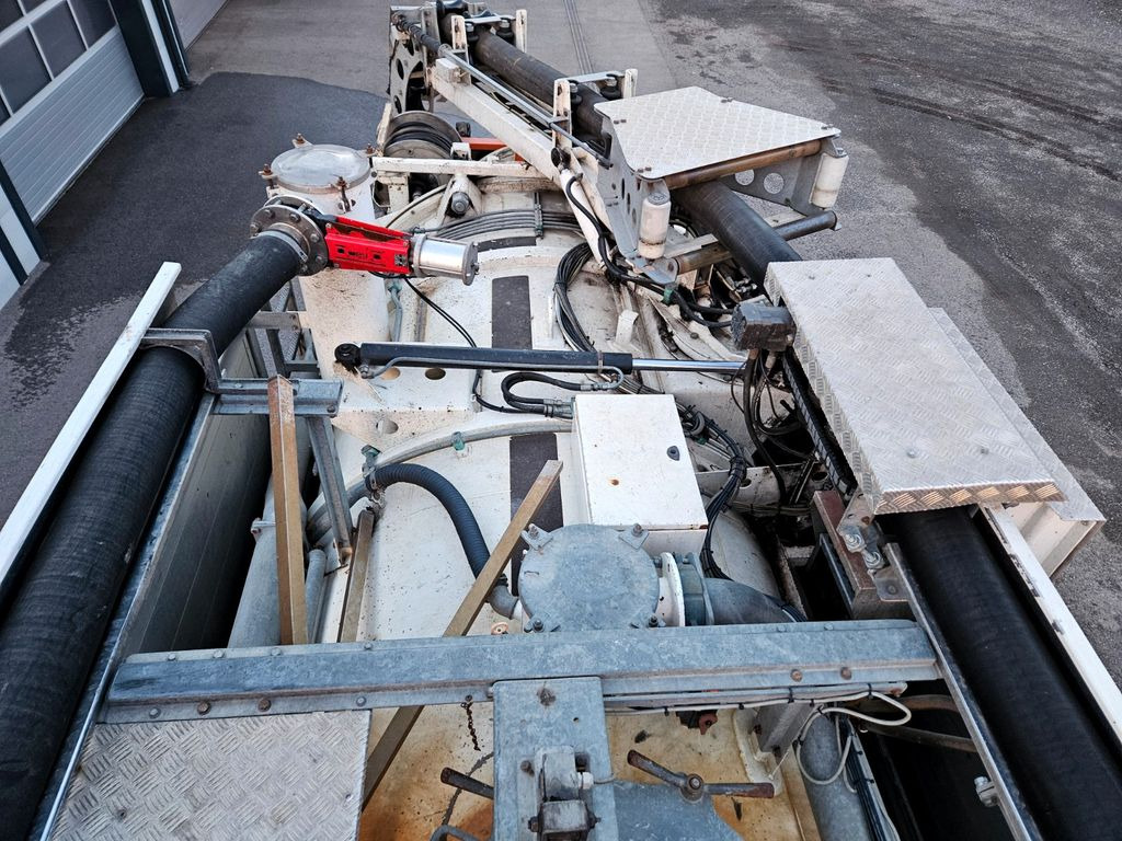 Truk vakum MAN 33.440 6x4 HOLZMANN Kanalspül Kombi Recycling: gambar 20