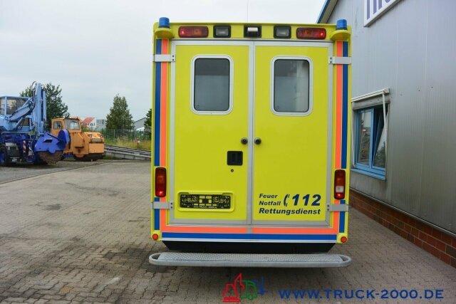 Ambulans Mercedes-Benz Sprinter 516 CDI Intensiv- Rettung- Krankenwagen: gambar 15