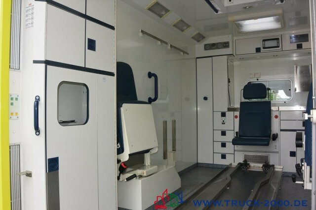 Ambulans Mercedes-Benz Sprinter 516 CDI Intensiv- Rettung- Krankenwagen: gambar 4