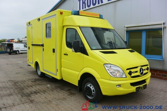 Ambulans Mercedes-Benz Sprinter 516 CDI Intensiv- Rettung- Krankenwagen: gambar 11