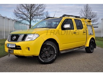 Nissan Navara 2.5TD 4x4 TBZ - Mobil derek