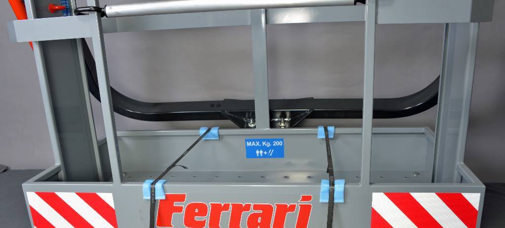 Derek pemuat Ferrari Arbeitskorb AGLY 2 Bundle: gambar 6