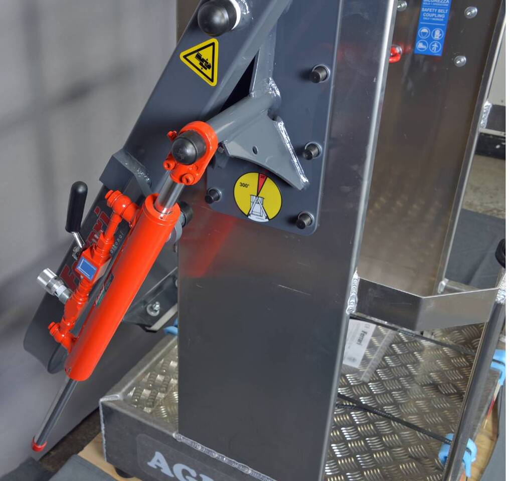 Lampiran untuk Platform udara yang dipasang di truk Ferrari Ferrari Arbeitskorb AGLY 1 AL Bundle: gambar 12