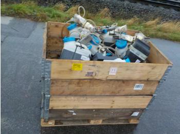  Unused Box of Water Spreaders to suit Bomag - Lampiran