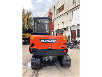 Ekskavator mini DOOSAN DX55 Korean small track excavator digger 5 5.5 tons: gambar 4