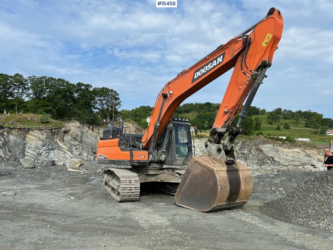 Doosan DX225 LC-7 - Ekskavator: gambar 1