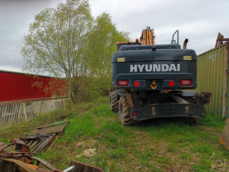 Ekskavator roda Hyundai HW 210: gambar 4