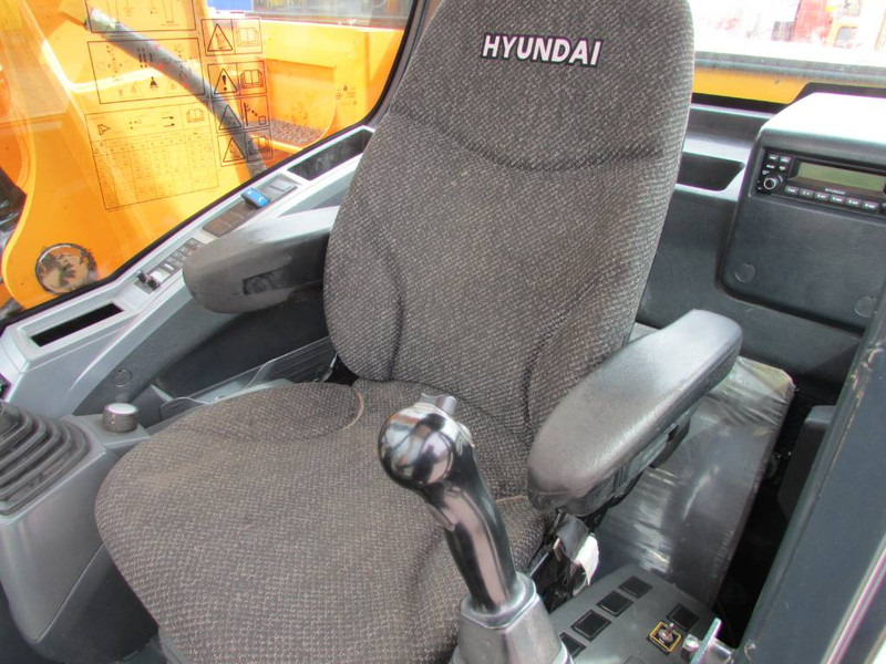 Ekskavator perayap Hyundai HX 145 LCR Kettenbagger 62.500 EUR net: gambar 16