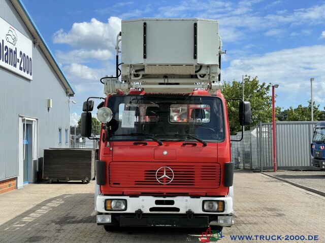 Platform udara yang dipasang di truk Mercedes-Benz 1422NG Ziegler Feuerwehr Leiter 30m Rettungskorb: gambar 15