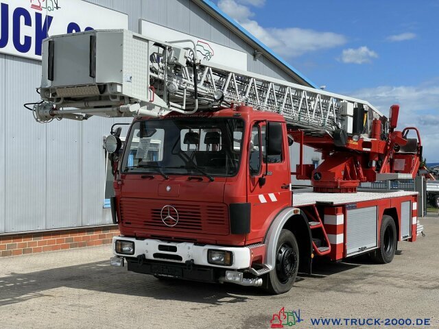 Platform udara yang dipasang di truk Mercedes-Benz 1422NG Ziegler Feuerwehr Leiter 30m Rettungskorb: gambar 10