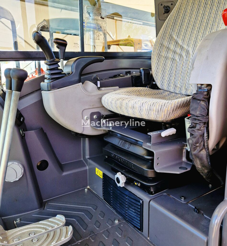 Ekskavator mini Volvo ECR35D: gambar 8