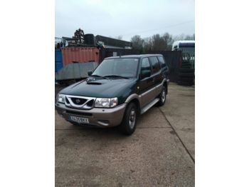 NISSAN Terrano left hand drive TD27 4X4 7 seater airco - Mobil