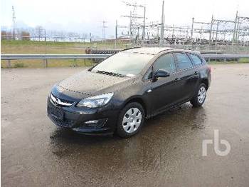 OPEL ASTRA 1.4 - Mobil