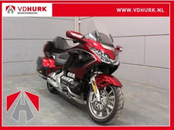 Honda Tour GL 1800 GOLD WING TOURING DELUXE (Incl. BTW) DCT/Navi Goldwing - Sepeda motor