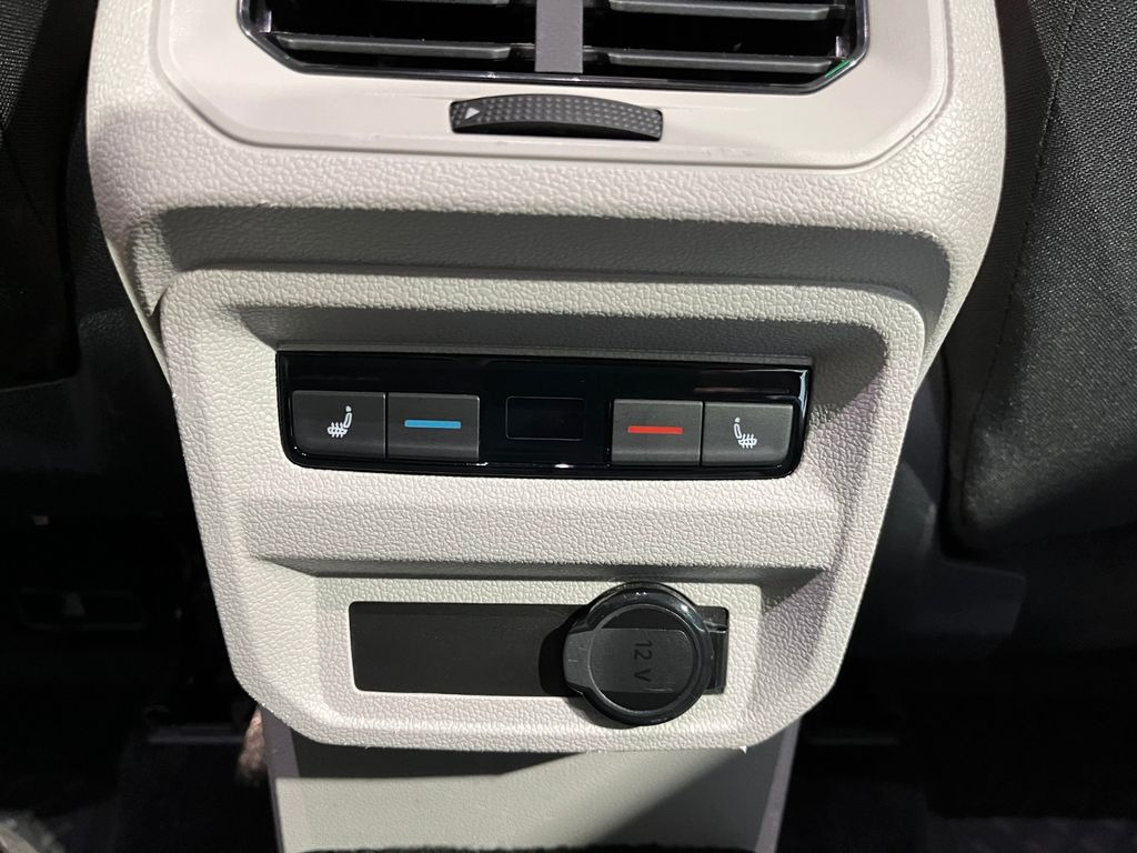 Mobil Volkswagen Tiguan 1.4 TSI DSG Elegance 180kW Plug-in, IQ.L: gambar 20