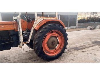 Traktor Fiat 670: gambar 3