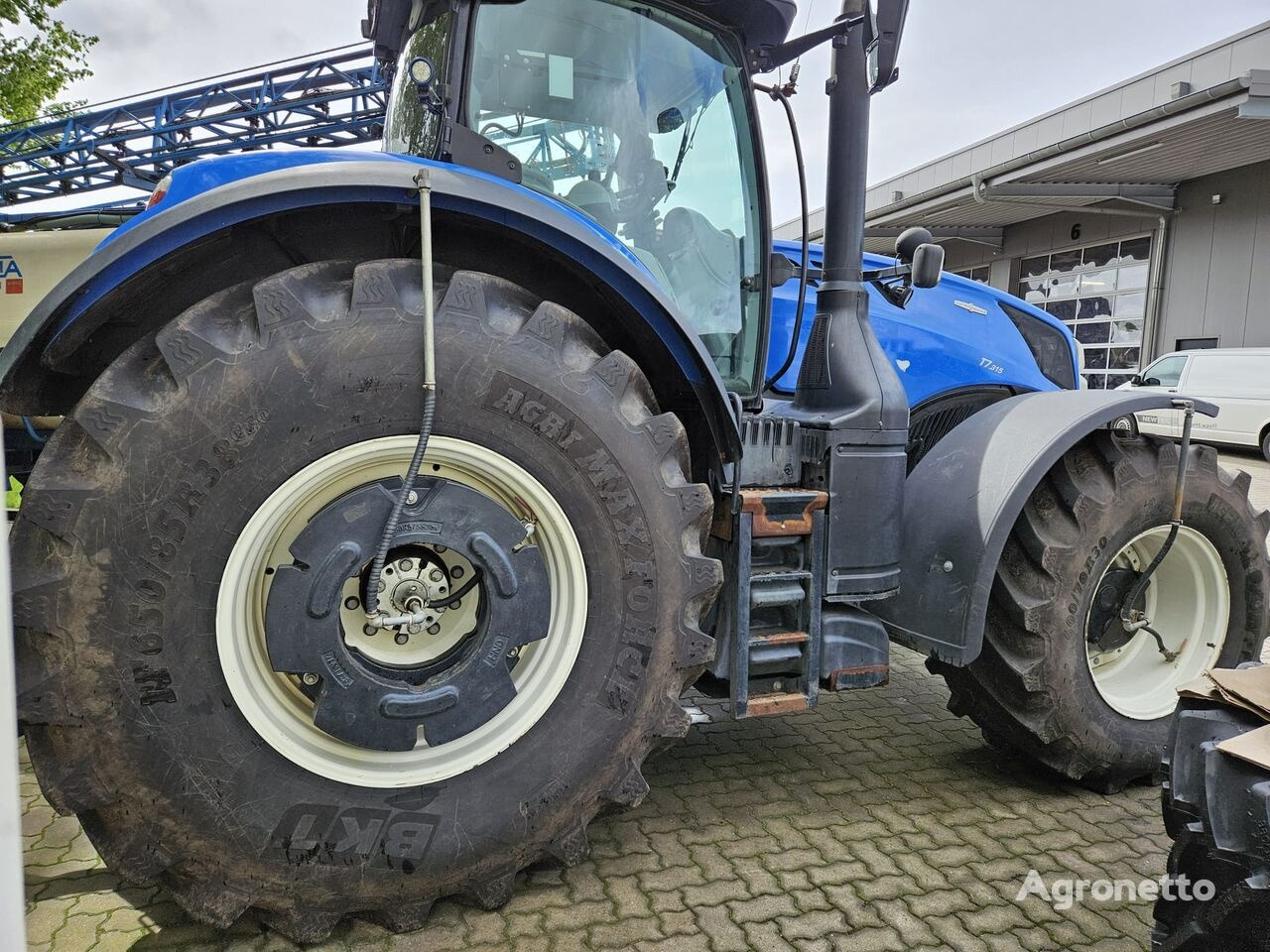 Traktor baru New Holland T7 315 AUTO COMMAND HD: gambar 3