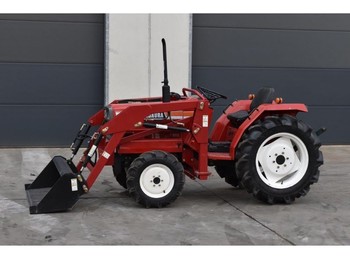 Shibaura P21F - Traktor kompak
