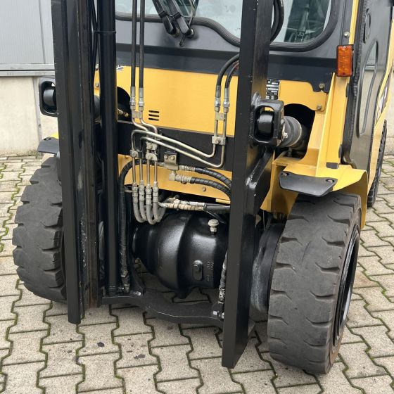 Forklift listrik Caterpillar DP30NT: gambar 14