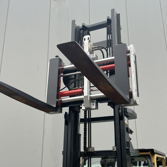 Forklift listrik Caterpillar DP30NT: gambar 13