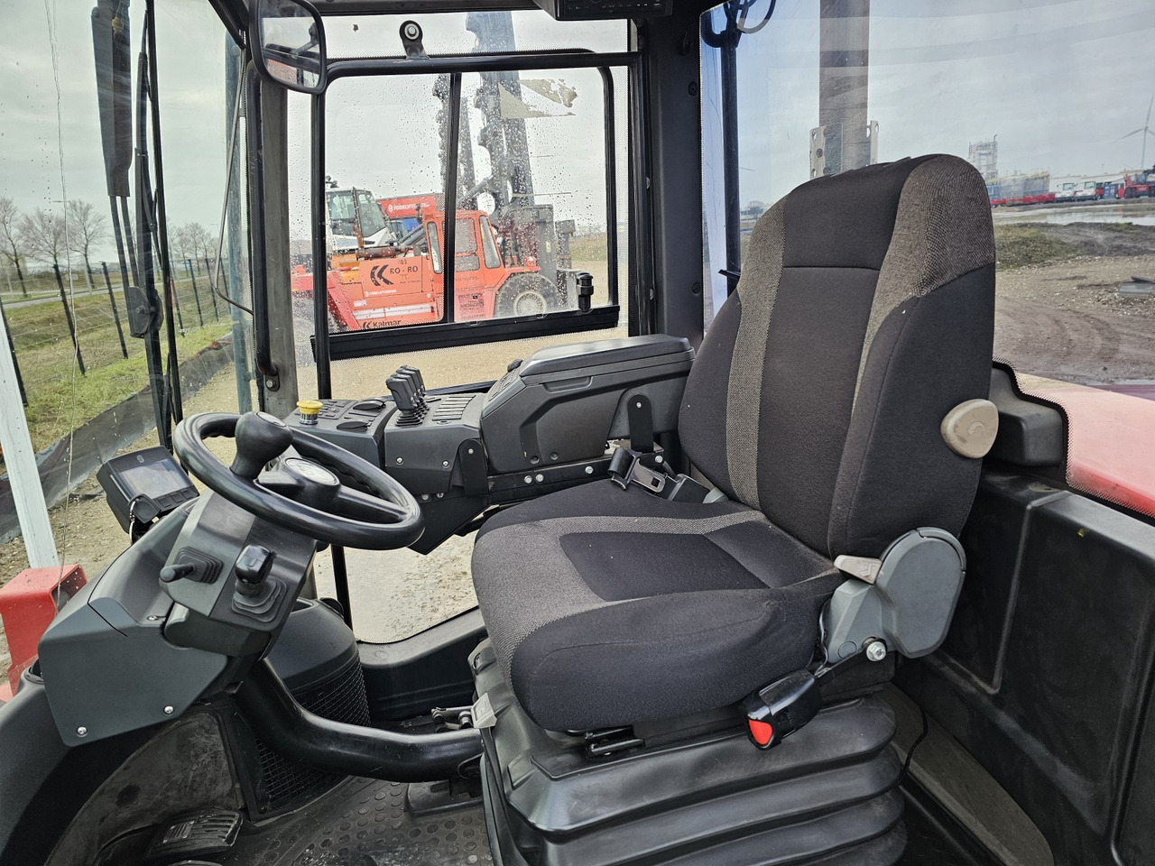 Forklift diesel KALMAR DCG160-12: gambar 10