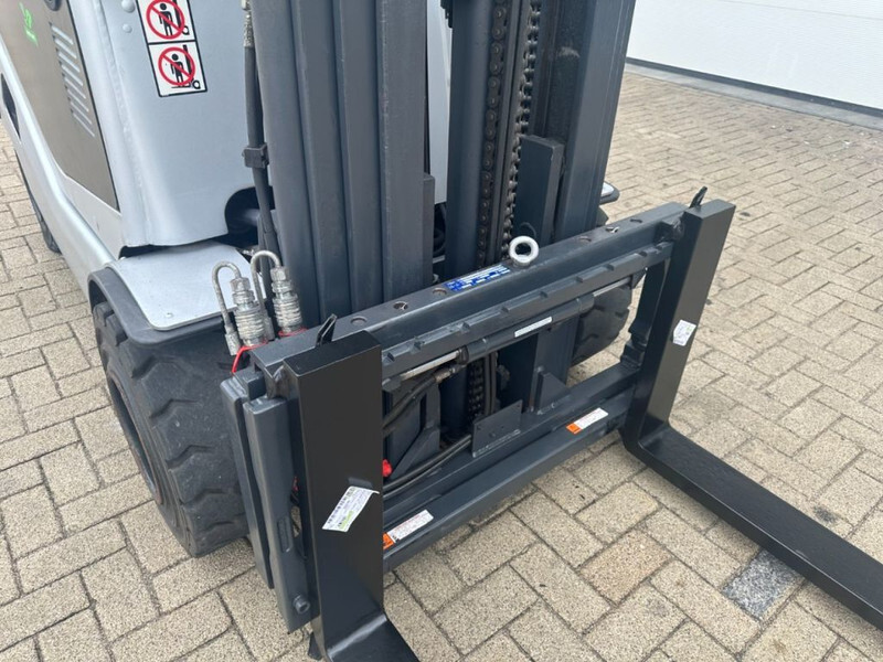 Forklift LPG Still RX70-30T 3 ton Triplex Freelift Sideshift LPG Heftruck: gambar 18