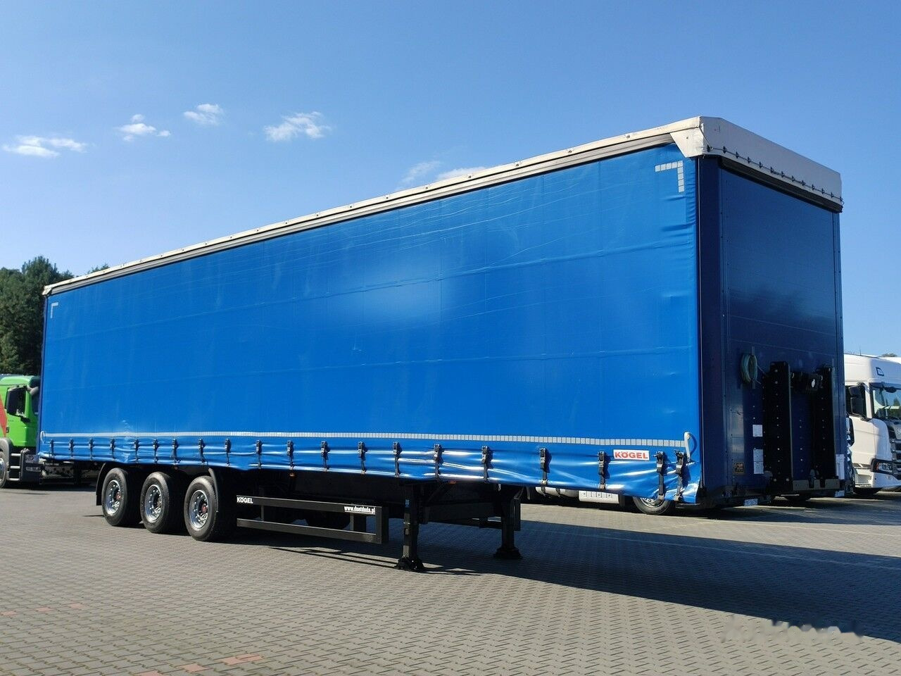 Semi-trailer dengan terpal samping Kögel S24: gambar 4