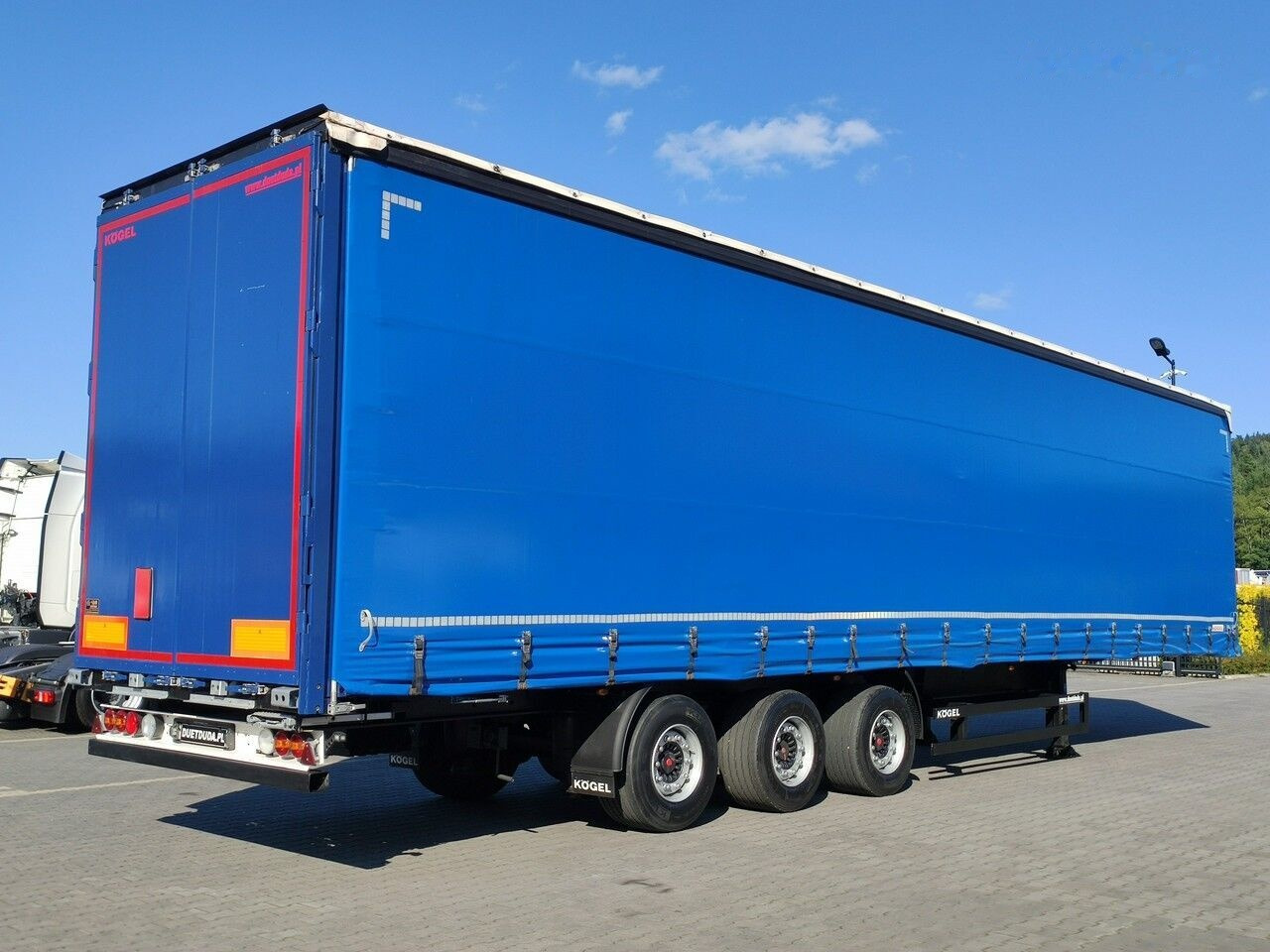 Semi-trailer dengan terpal samping Kögel S24: gambar 8