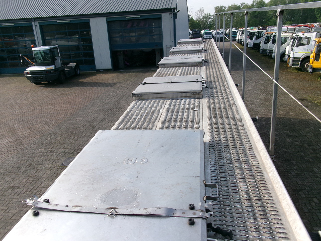 Semi-trailer tangki untuk pengangkutan bahan kimia Magyar Chemical tank inox L4BH 34 m3 / 1 comp: gambar 12