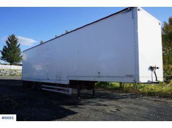 Tyllis Jumbosemi - Semi-trailer kotak tertutup