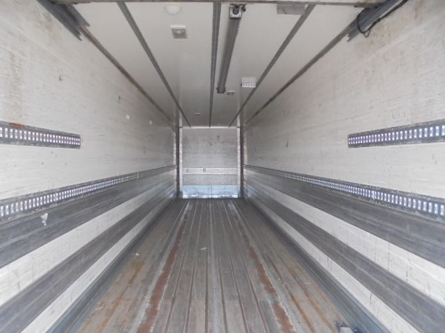 Semi-trailer kotak tertutup Van Eck PLY: gambar 11