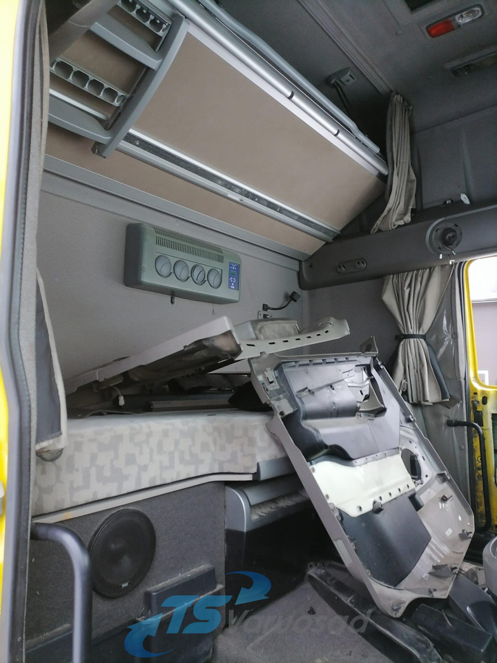 Kabin dan interior untuk Truk DAF Cab XF105: gambar 24