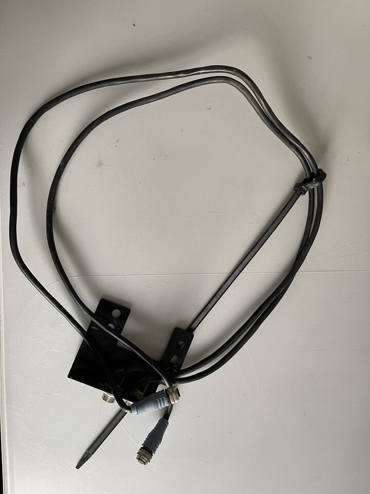 Kabel/ Kawat harness untuk Peralatan pertanian FENDT- przewody monitora Fendt Vario 10.4’’ NAVI: gambar 2