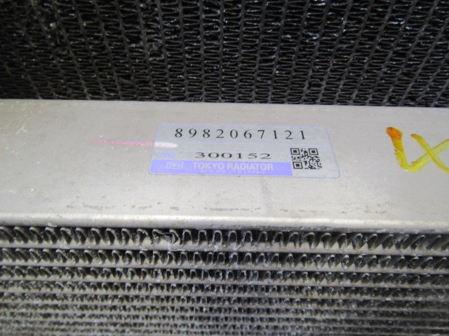 Radiator untuk Truk ISUZU N75 150 EURO 6 INTERCOOLER P/NO 8982067121: gambar 2