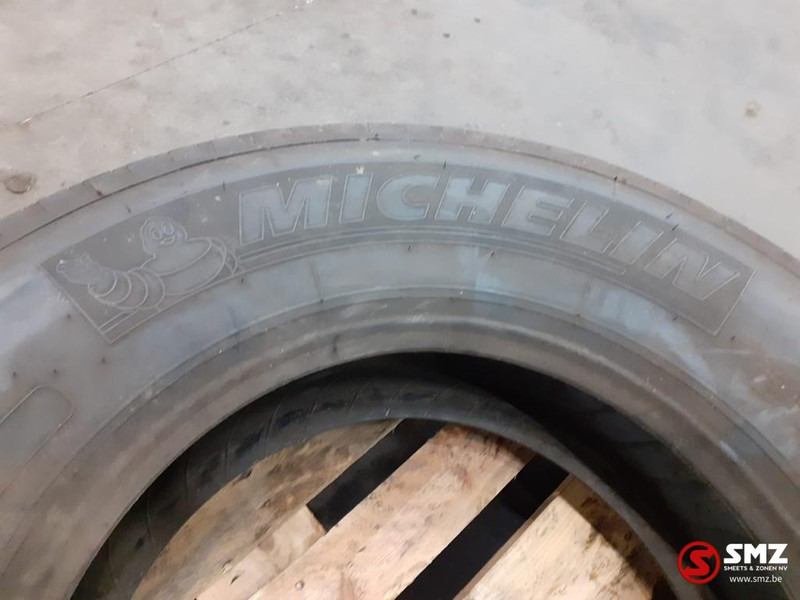 Ban untuk Truk Michelin Occ vrachtwagenband Michelin 315/70R22.5: gambar 2