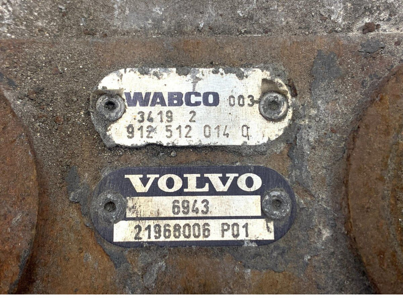 Suku Cadang Mesin Volvo B9 (01.10-): gambar 5