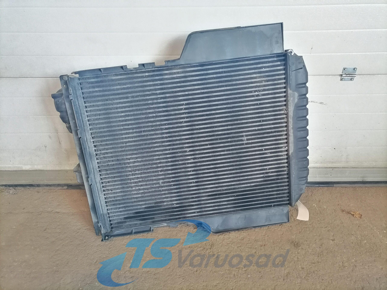 Intercooler untuk Truk Volvo Intercooler radiator 20936050: gambar 2