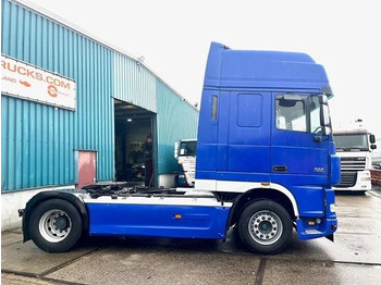 Tractor head DAF XF 530 SUPERSPACECAB 4x2 TRACTOR UNIT (EURO 3 / ZF16 MANUAL GEARBOX / ZF-INTARDER / HYDRAULIC KIT): gambar 4