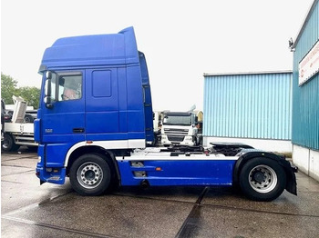 Tractor head DAF XF 530 SUPERSPACECAB 4x2 TRACTOR UNIT (EURO 3 / ZF16 MANUAL GEARBOX / ZF-INTARDER / HYDRAULIC KIT): gambar 5