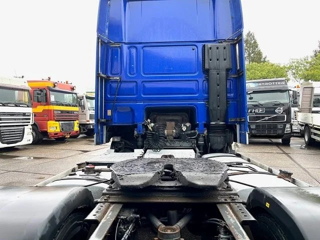 Tractor head DAF XF 530 SUPERSPACECAB 4x2 TRACTOR UNIT (EURO 3 / ZF16 MANUAL GEARBOX / ZF-INTARDER / HYDRAULIC KIT): gambar 12