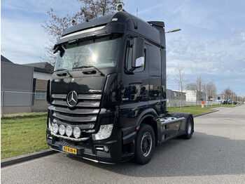Tractor head Mercedes-Benz Actros 1945 black beauty 2017 only 729.000 km: gambar 1