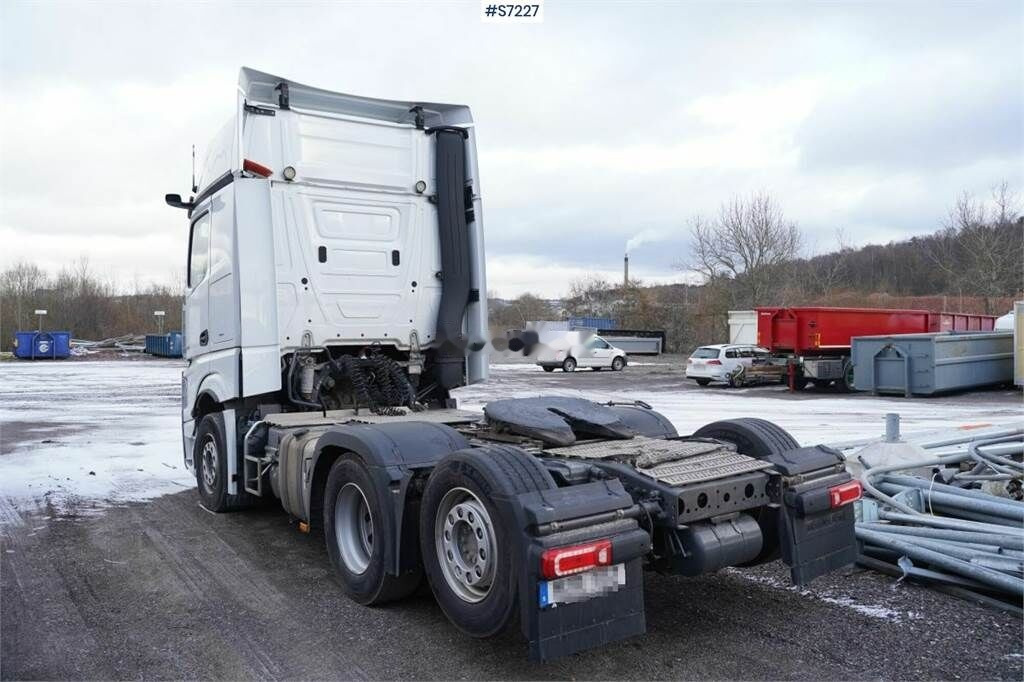Tractor head Mercedes-Benz Actros 6x2 Tractor Unit with Mirrorcam: gambar 2