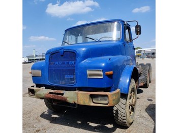 Tractor head Renault T SAVIEM 1428 - 6X6: gambar 1