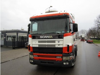 Scania 124 420 (MANUAL GEARBOX) - Tractor head