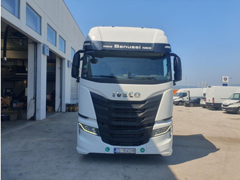 Tractor head IVECO S-WAY