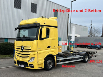 Pengangkut kontainer/ Container truck MERCEDES-BENZ Actros 1840