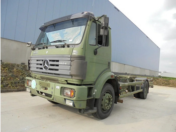 Pengangkut kontainer/ Container truck MERCEDES-BENZ SK
